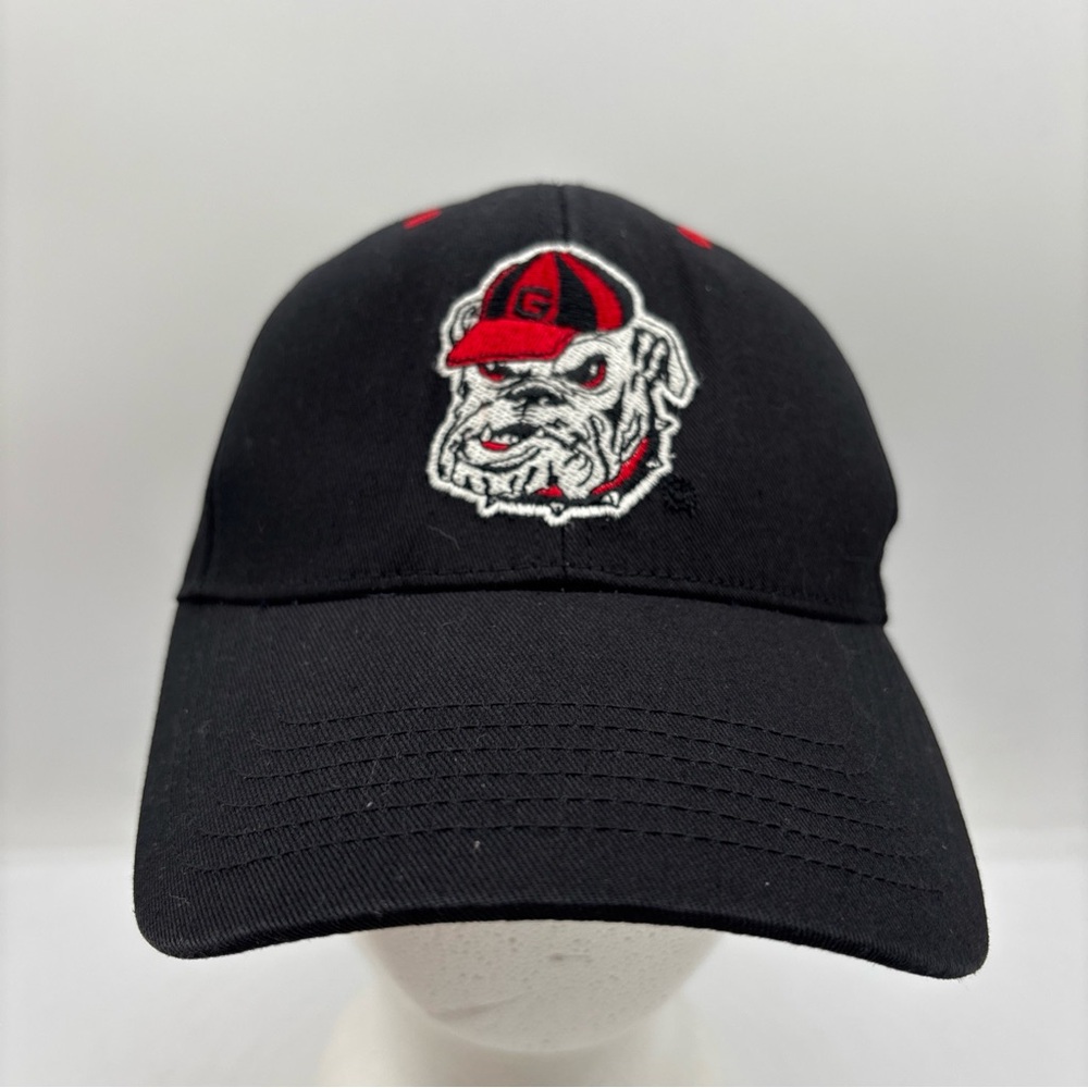 Georgia Bulldogs NCAA Captivating Headgear Men‎ Black Embroidered Adjustable Hat